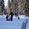 Mirthe en Bram op de oefen piste...